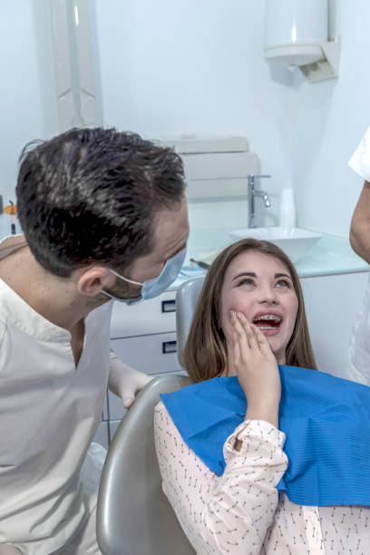 Best Dentist Open Late Near Me  in Cordes Lakes, AZ